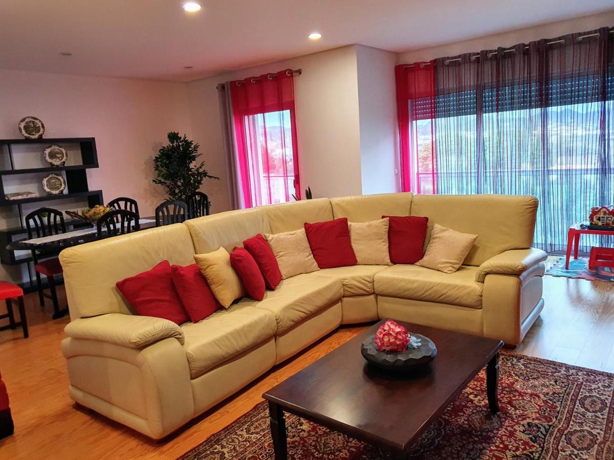 Apartamento T3-S.Pedroii ポンタ・デルガダ エクステリア 写真